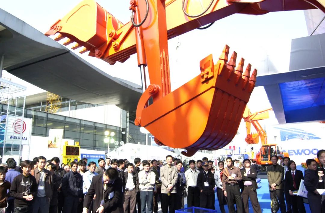 2024年11月26-29日·上海新国际博览中心，bauma CHINA邀您集结上海，共话未来！