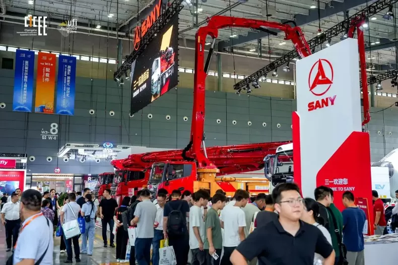 全球1806家产业链企业共绘智造新纪元--第四届长沙国际工程机械展览会圆满落幕(图7)
